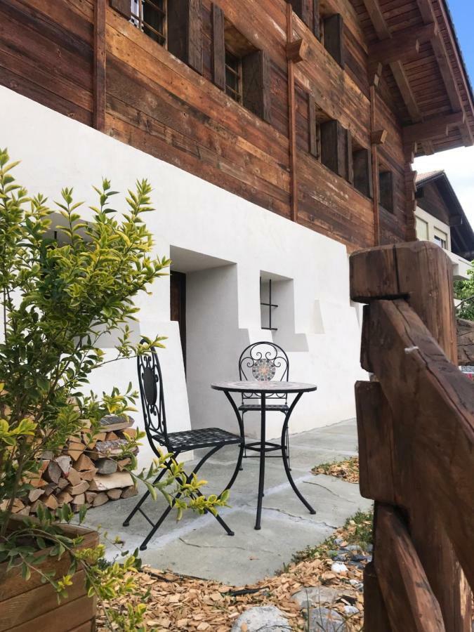 Апартаменты Chez « Adele » Ayent Экстерьер фото